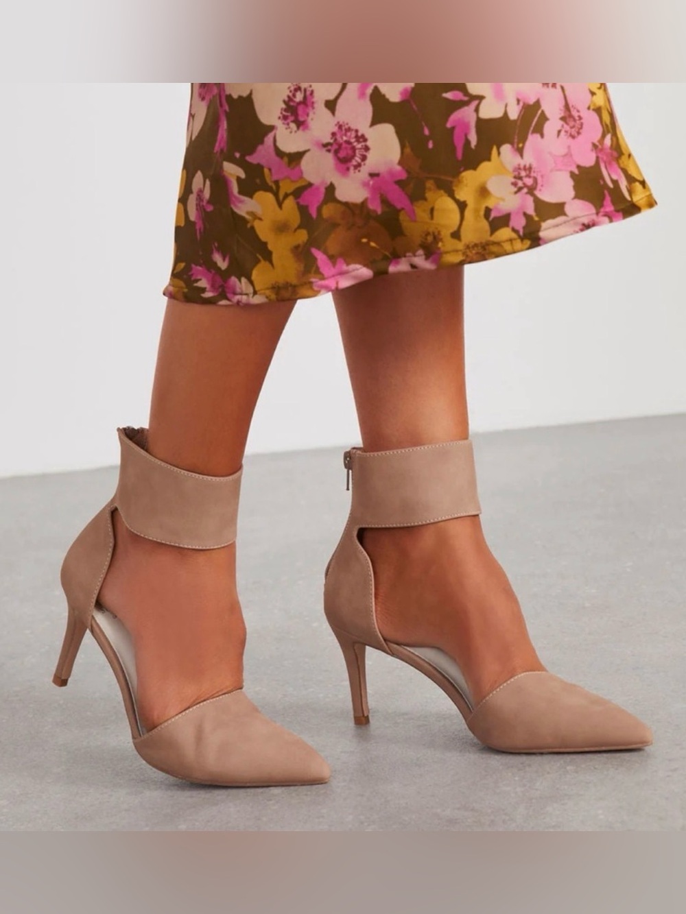 New Women's Taupe Ankle-Cuff Pointed-Toe Heels